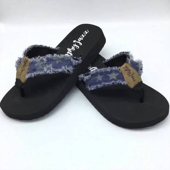 Gypsy Jazz Daisy Flip Flop main image 1